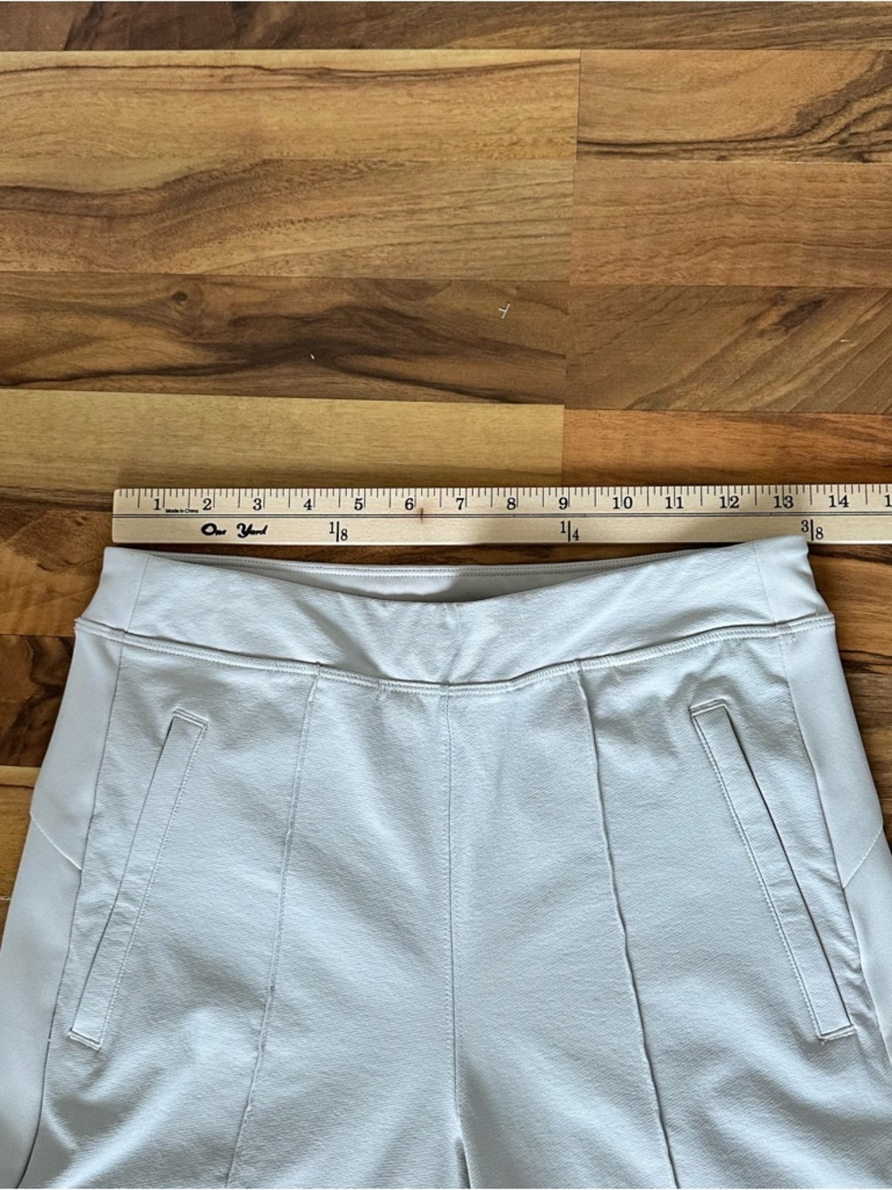 Athleta Headlands Hybrid Pant Color Beige Tan  Pull On Size 6/T - Picture 12 of 16